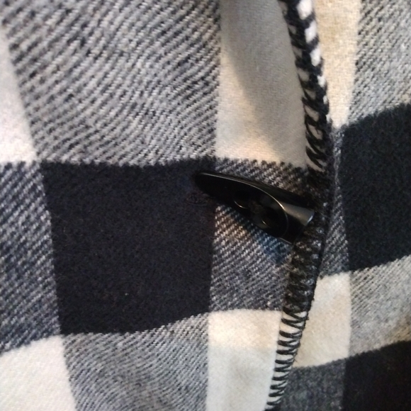 Katherine Deene Checked Wool Jacket - Picture 7 of 14